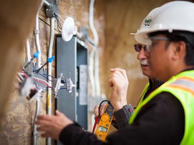 Вакансия для электрика на строительство в Чехии